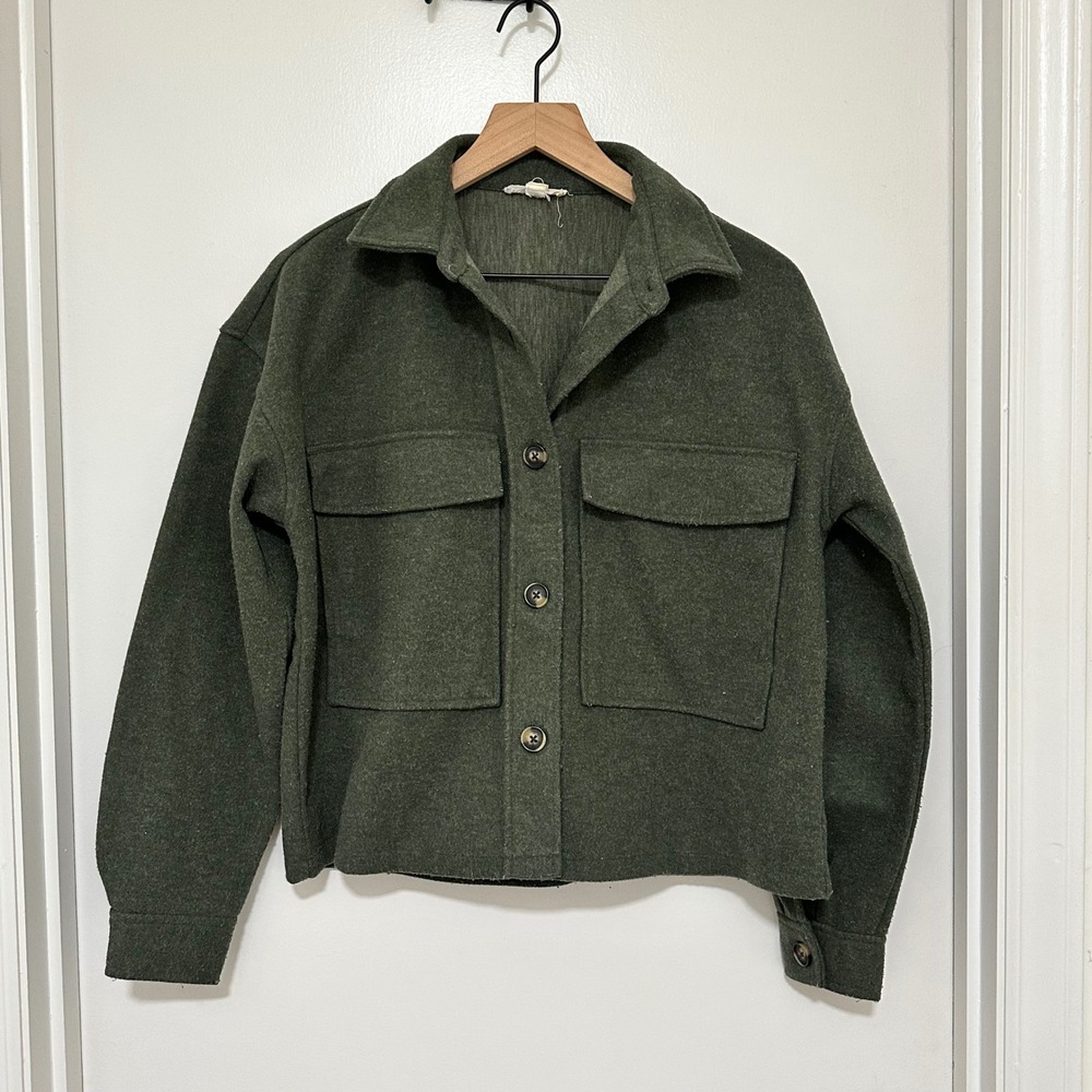 Beachlunchlounge | Olive Green Cropped Button Front Shacket Jacket, Size XS